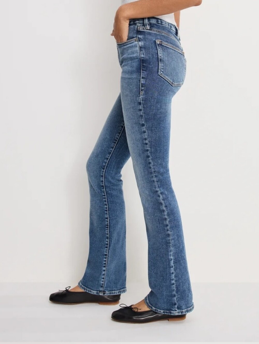 💎 Good American Good Classic Bootcut Jeans
